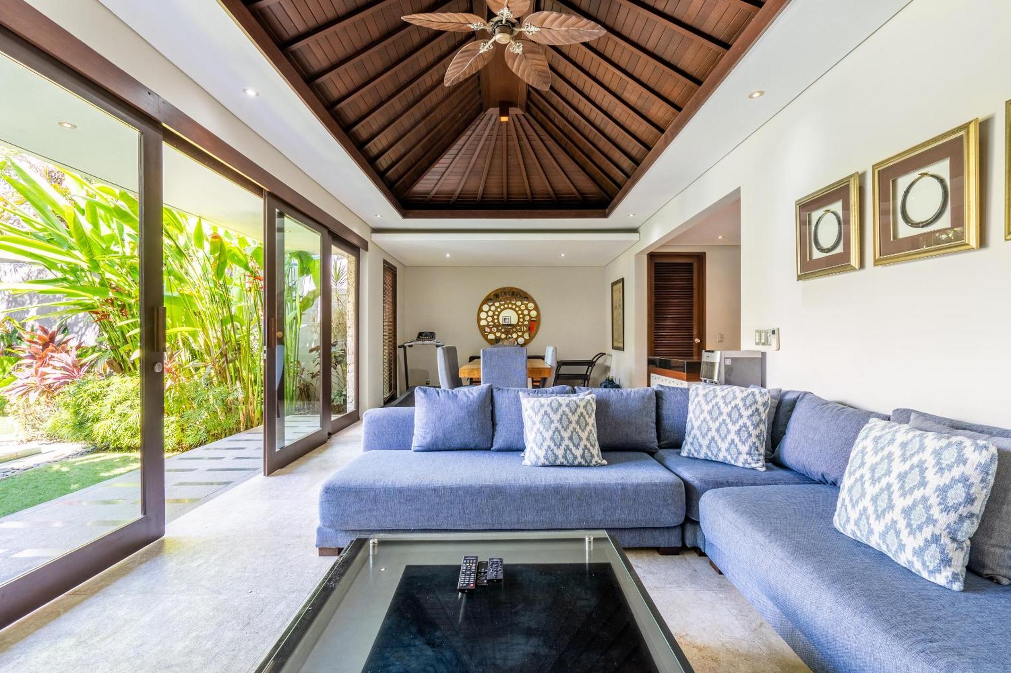 Kejora Beachfront Villas Sanur  Bagian luar foto